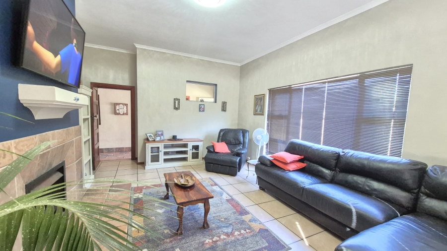 4 Bedroom Property for Sale in Strand North Western Cape